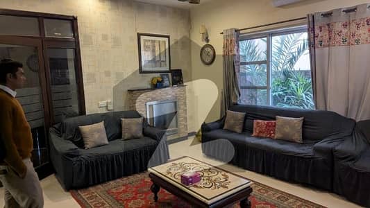 10 marla used but well maintain house fir sale