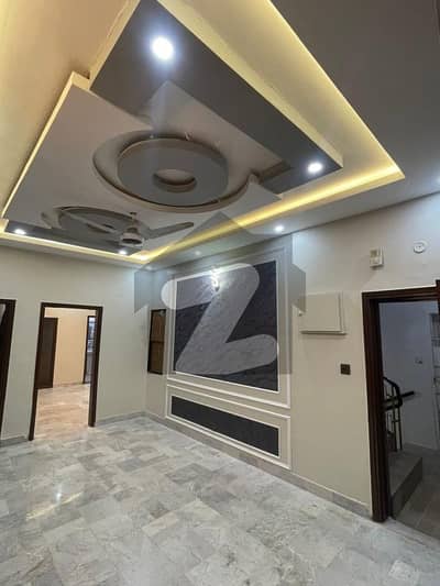 Fully renovated 3 side Corner apartment 1st floor without Mezzanine phase 2 Extension