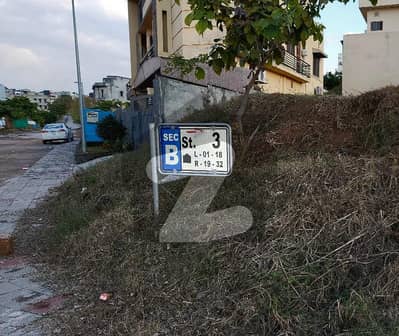 1 Kanal Prime Location Plot for Sale in DHA Phase 5 Sector B Near Main Expressway