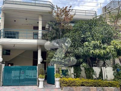 Double Storey House in Gulistan Colony ( Direct Owner)