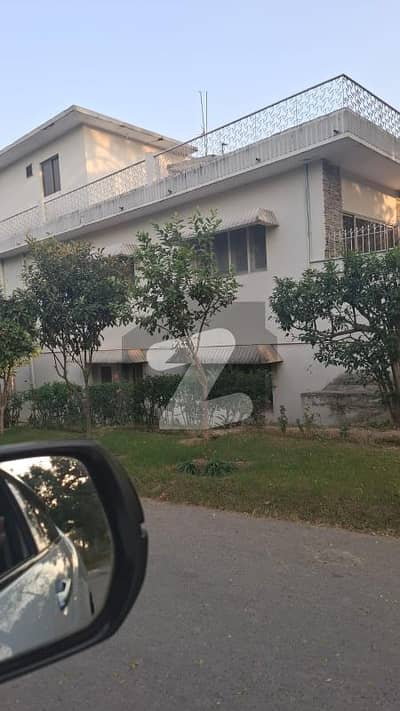 جی ۔ 9/1 جی ۔ 9,اسلام آباد میں 8 کمروں کا 14 مرلہ مکان 14.0 کروڑ میں برائے فروخت۔