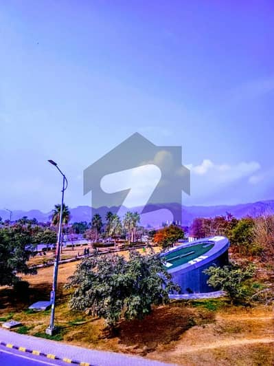 آئی ۔ 8 اسلام آباد میں 14 مرلہ رہائشی پلاٹ 9.9 کروڑ میں برائے فروخت۔