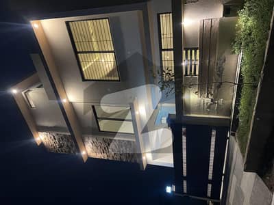 ایم پی سی ایچ ایس - بلاک سی 1 ایم پی سی ایچ ایس ۔ ملٹی گارڈنز,بی ۔ 17,اسلام آباد میں 4 کمروں کا 5 مرلہ مکان 2.25 کروڑ میں برائے فروخت۔