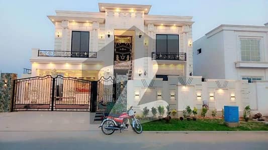 ek kanal double story beautiful luxury hose for sale in DHA Mulan