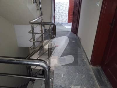 غوری ٹاؤن اسلام آباد میں 3 کمروں کا 3 مرلہ مکان 48.0 ہزار میں کرایہ پر دستیاب ہے۔