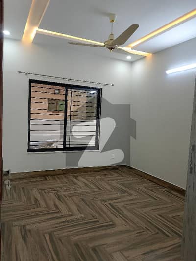 1 Kanal Size Luxury And Outclass Condition Upper Floor Available For Rent With All Basic Facilities