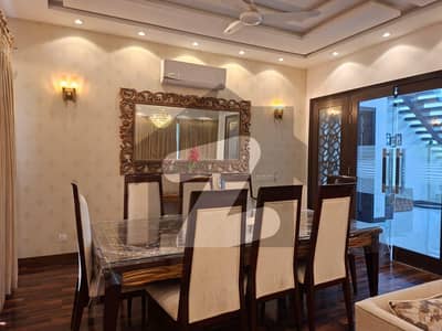 فضائیہ ہاؤسنگ سکیم فیز 1 فضائیہ ہاؤسنگ سکیم,لاہور میں 6 کمروں کا 1 کنال مکان 8.5 کروڑ میں برائے فروخت۔