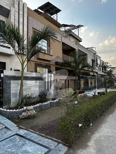 10 Marla Prime Location Plot for Sale Rose Block, Park View City Lahore Possession Ready