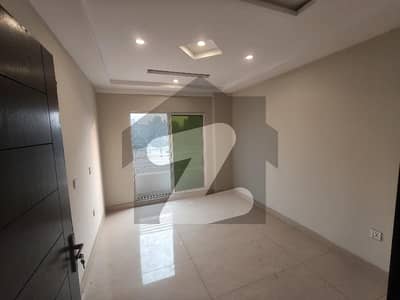 بحریہ ٹاؤن - طلحہ بلاک بحریہ ٹاؤن سیکٹر ای,بحریہ ٹاؤن,لاہور میں 1 کمرے کا 2 مرلہ فلیٹ 65.0 لاکھ میں برائے فروخت۔