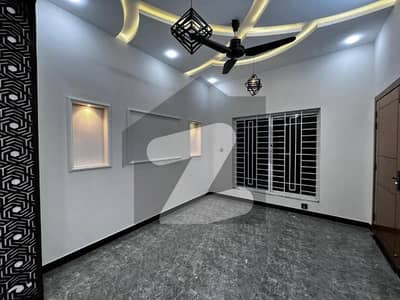 آئی ۔ 11 اسلام آباد میں 4 کمروں کا 6 مرلہ مکان 1.1 لاکھ میں کرایہ پر دستیاب ہے۔