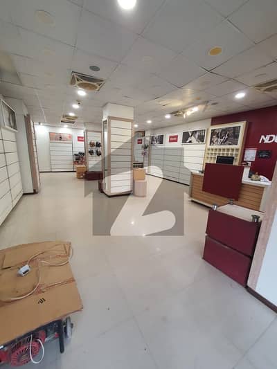 SUPERHOT LOCATION - GROUND FLOOR - FOR BANKS BRANDS ETC