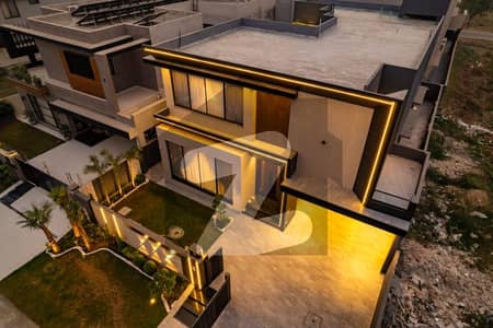 ڈی ایچ اے فیز 7 - بلاک وائے فیز 7,ڈیفنس (ڈی ایچ اے),لاہور میں 5 کمروں کا 1 کنال مکان 10.75 کروڑ میں برائے فروخت۔