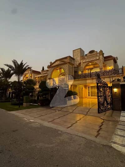 FULL BASEMENT, FULLY FURNISHED 2 KANAL ELEGANT AND FULLY MAINTAINED SUPER HOT LOCATED BUNGALOW WITH ALL LUXURY AMENITIES IS AVAILABLE IN THE BEST BLOCK OF DHA LAHORE.