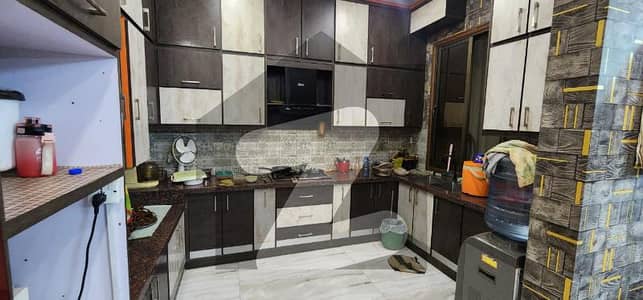 گلشنِ اقبال - بلاک 7 گلشنِ اقبال,گلشنِ اقبال ٹاؤن,کراچی میں 4 کمروں کا 1 کنال بالائی پورشن 2.5 لاکھ میں کرایہ پر دستیاب ہے۔