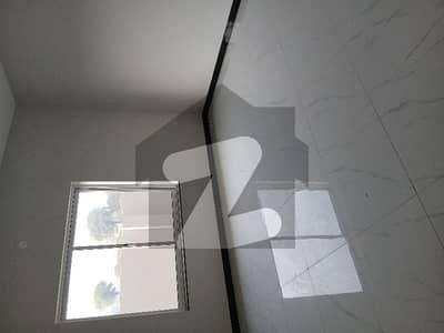 نیول اینکریج اسلام آباد میں 6 کمروں کا 1 کنال مکان 2.25 لاکھ میں کرایہ پر دستیاب ہے۔