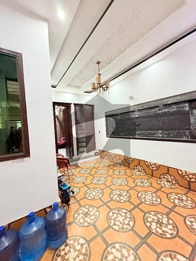 مرغزار آفیسرز کالونی لاہور میں 4 کمروں کا 3 مرلہ مکان 1.25 کروڑ میں برائے فروخت۔