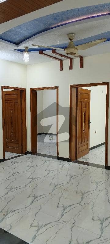 UPPER PORTION FOR RENT