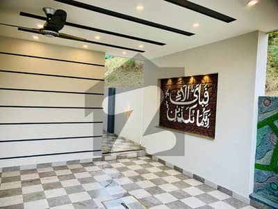 10 Marla Slightly Luxury House for Sale Bahria town Phase 8 Rawalpindi