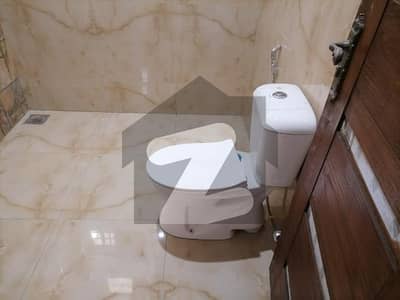 ڈیوائن گارڈنز لاہور میں 3 کمروں کا 6 مرلہ مکان 1.1 لاکھ میں کرایہ پر دستیاب ہے۔