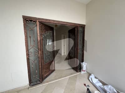 ایف ۔ 11 اسلام آباد میں 6 کمروں کا 1 کنال مکان 18.5 کروڑ میں برائے فروخت۔