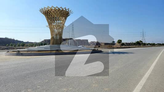 Prime Location 1 Kanal Pair Boulevard Residential Plot For Sale