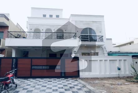 I-8.40x80 Brand New. Double Storey House Available For Rent Ideal Location More Options Available