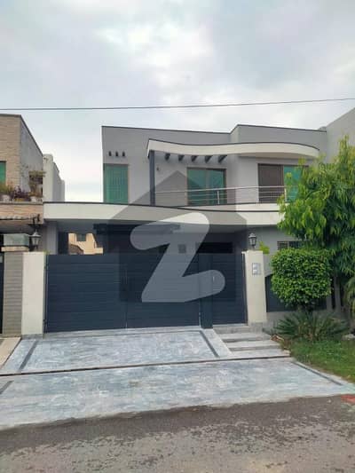 5 Beds 13 Marla Double Unit House for Rent in Ex Air Avenue DHA Phase 8 Airport road Lahore.