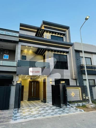 پارک ویو سٹی ۔ تولپ ایکسٹینشن بلاک پارک ویو سٹی,لاہور میں 4 کمروں کا 5 مرلہ مکان 2.4 کروڑ میں برائے فروخت۔