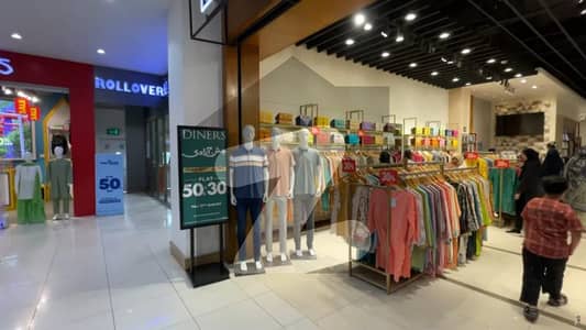 لیل پور گیلریا ایسٹ کینال روڈ,کینال روڈ,فیصل آباد میں 1 مرلہ Studio دکان 85.0 لاکھ میں برائے فروخت۔