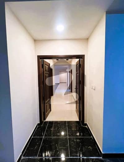 Luxurious Semi-Furnished 4 bed DD apartment for sale