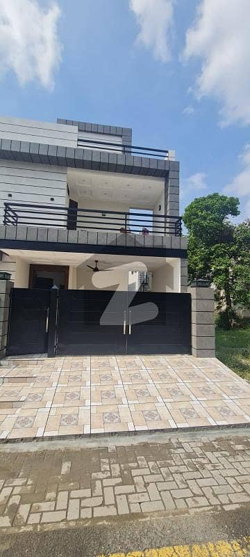 10 MARLA BRAND NEW HOUSE FOR SALE 10 MARLA BRAND NEW HOUSE FOR SALE