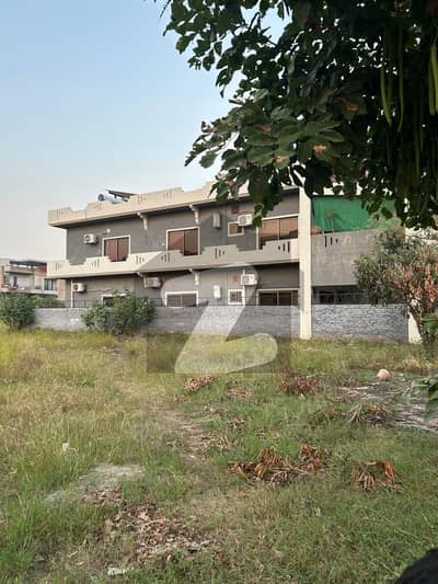 گلبرگ ریزیڈنشیا - بلاک کیو گلبرگ ریزیڈنشیا,گلبرگ,اسلام آباد میں 1 کنال رہائشی پلاٹ 2.55 کروڑ میں برائے فروخت۔ گلبرگ ریزیڈنشیا - بلاک کیو گلبرگ ریزیڈنشیا,گلبرگ,اسلام آباد میں 1 کنال رہائشی پلاٹ 2.55 کروڑ میں برائے فروخت۔