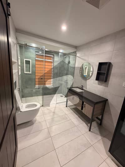 1 kanal house for rent