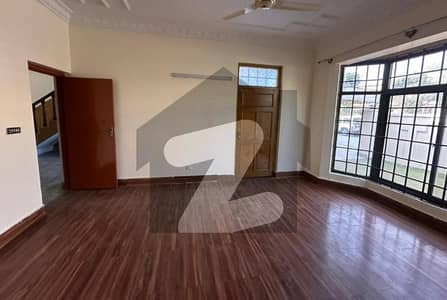 Beautiful Park Facing 3 Bedroom FF