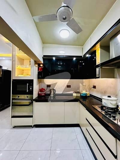 گلشنِ اقبال - بلاک 10 گلشنِ اقبال,گلشنِ اقبال ٹاؤن,کراچی میں 3 کمروں کا 5 مرلہ فلیٹ 1.35 کروڑ میں برائے فروخت۔