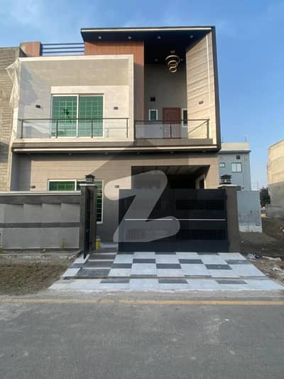 پارک ویو سٹی ۔ کرسٹل بلاک پارک ویو سٹی,لاہور میں 3 کمروں کا 5 مرلہ مکان 1.95 کروڑ میں برائے فروخت۔