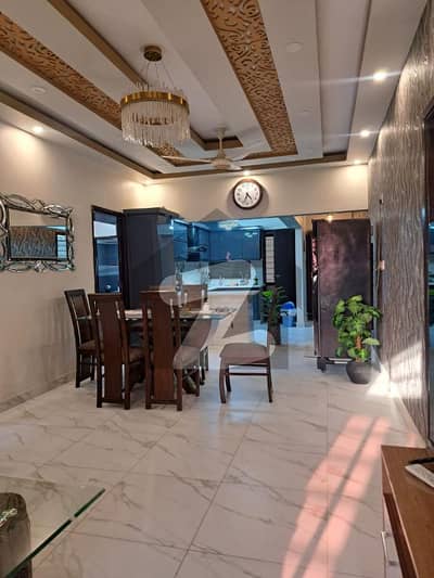 رین بو ٹاورز اینڈ شاپنگ مال گلشنِ معمار,گداپ ٹاؤن,کراچی میں 3 کمروں کا 8 مرلہ فلیٹ 2.25 کروڑ میں برائے فروخت۔