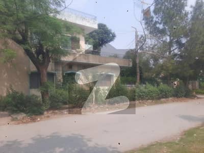 جی ۔ 9/1 جی ۔ 9,اسلام آباد میں 5 کمروں کا 14 مرلہ مکان 13.5 کروڑ میں برائے فروخت۔