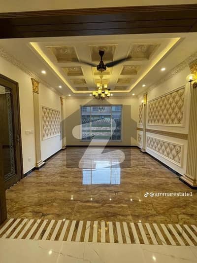 10 MARLA BRAND NEW UPPER PORTION AVAILABLE FOR RENT