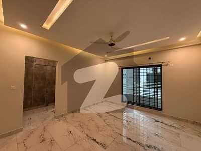 عسکری 11 عسکری,لاہور میں 3 کمروں کا 10 مرلہ فلیٹ 1.65 لاکھ میں کرایہ پر دستیاب ہے۔