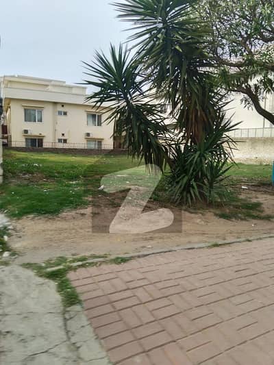 ای ۔ 11/1 ای ۔ 11,اسلام آباد میں 1 کنال رہائشی پلاٹ 9.0 کروڑ میں برائے فروخت۔