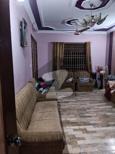 گلشنِ اقبال - بلاک 13 ڈی - 1 گلشنِ اقبال,گلشنِ اقبال ٹاؤن,کراچی میں 8 کمروں کا 10 مرلہ مکان 6.25 کروڑ میں برائے فروخت۔