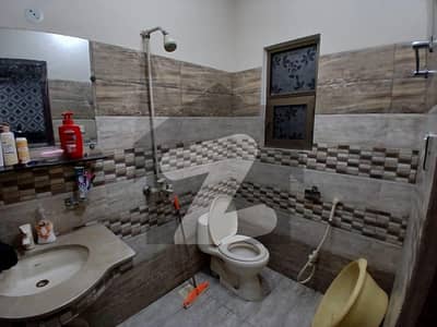 ایڈن گارڈنز فیصل آباد میں 3 کمروں کا 5 مرلہ مکان 1.8 کروڑ میں برائے فروخت۔