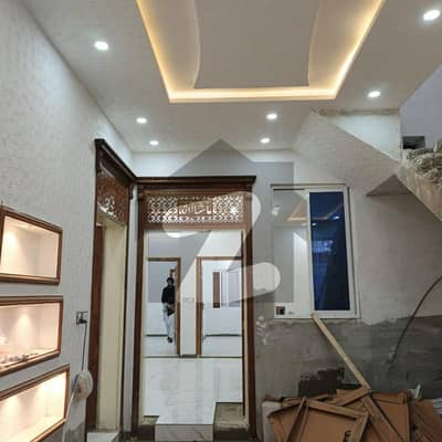 I Am Selling 5 Marla Brand New House