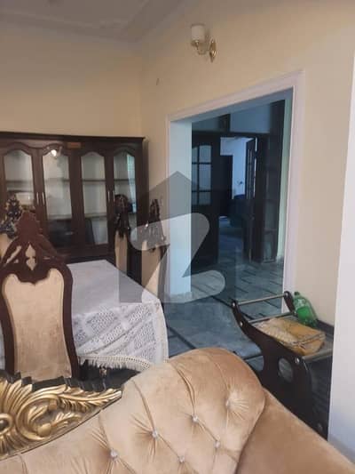 1-Kanal Corner 60 feet Road Road Owner Built Bungalow in Valancia Town Lahore urgent for sale