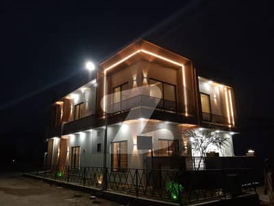 8 Marla Luxury Corner House With 2.5 Marla Extra Land