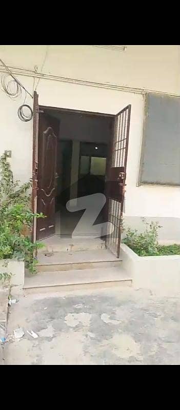 گلشنِ اقبال - بلاک 10 گلشنِ اقبال,گلشنِ اقبال ٹاؤن,کراچی میں 3 کمروں کا 6 مرلہ زیریں پورشن 65.0 ہزار میں کرایہ پر دستیاب ہے۔