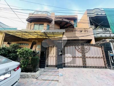 مرغزار آفیسرز کالونی لاہور میں 6 کمروں کا 10 مرلہ مکان 3.99 کروڑ میں برائے فروخت۔