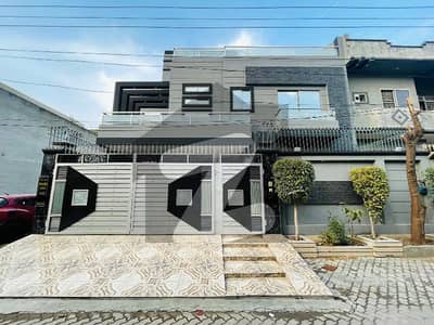 مرغزار آفیسرز کالونی لاہور میں 6 کمروں کا 12 مرلہ مکان 4.9 کروڑ میں برائے فروخت۔