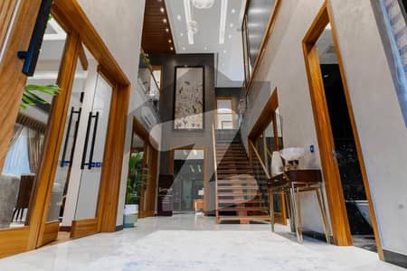 ڈی ایچ اے فیز 6 - بلاک بی فیز 6,ڈیفنس (ڈی ایچ اے),لاہور میں 6 کمروں کا 1 کنال مکان 7.86 کروڑ میں برائے فروخت۔